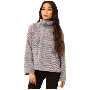 Patagonia grey pelage fuzzy jacket